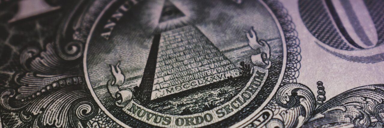 close-up-of-one-us-dollar-3635539