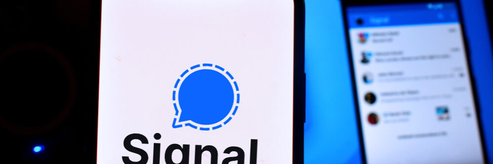 Smartphone,With,The,Signal,Logo,Is,A,Free,And,Open