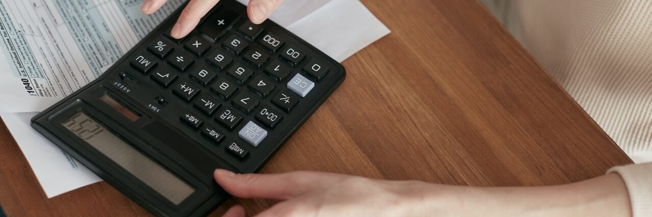 pexels-mikhail-nilov-6963017